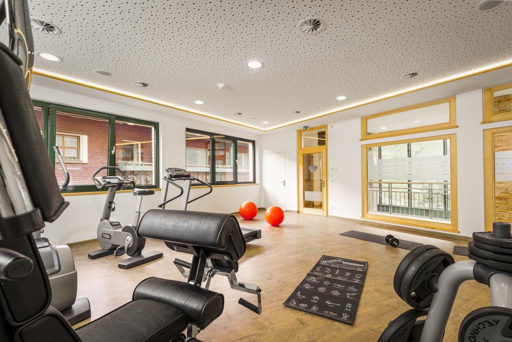 Hirschen Wohlfuehlhotel Schoppernau Ngoại thất bức ảnh